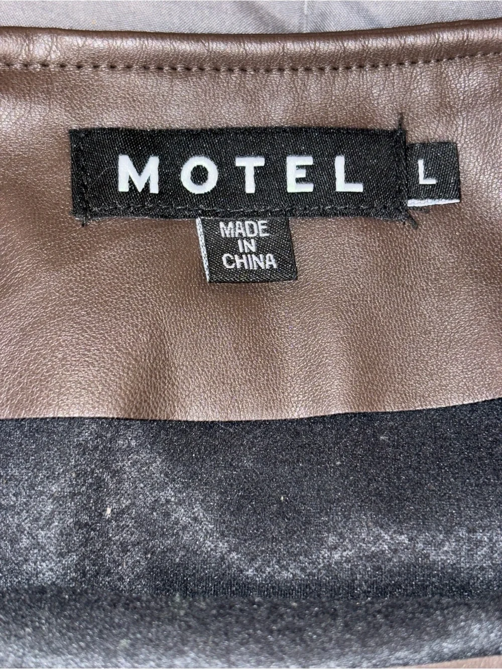 Motel Brown Faux Leather Mini Skirt Side Slit Size Large Y2K